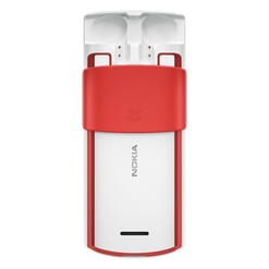Az 5770 XpressAudio a beépített fülhallgatók mellett extra zenevezérlő gombokkal is rendelkezik.