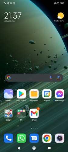 MIUI 13 zárképernyő, főképernyő és vezérlőközpont.