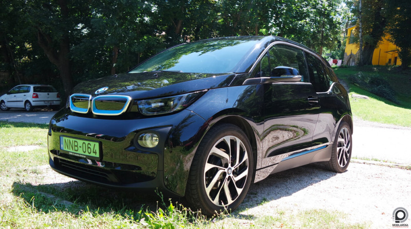 Első szériás tesztautó