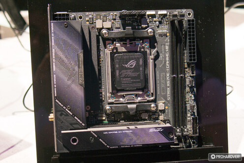 ROG Strix X670E-I Gaming WiFi