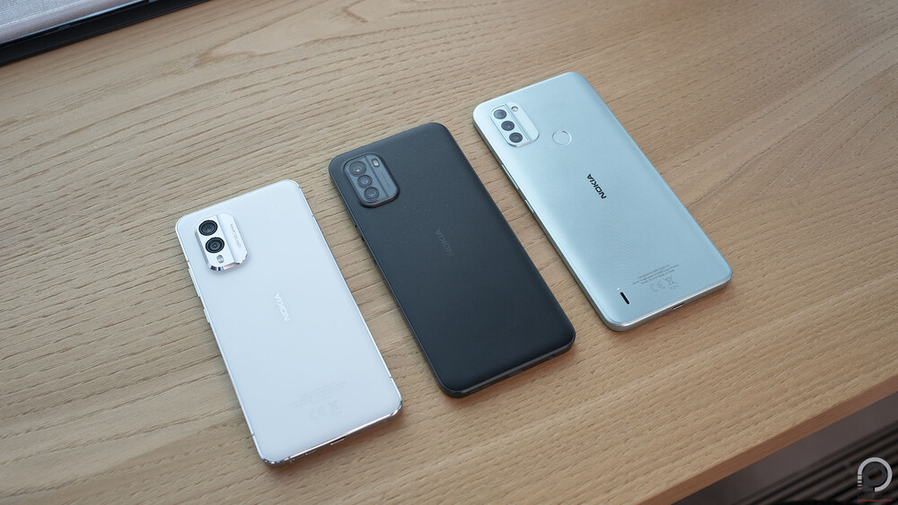 Balról jobbra: Nokia X30, Nokia G60, Nokia C21.