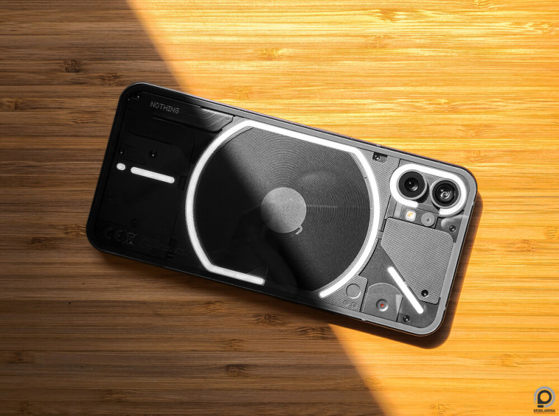 A teljesítmény/fogyasztás balansz jobb egy androidos középkategóriás esetében, mint a csúcskategóriában