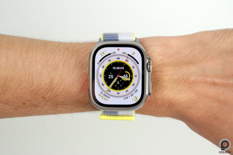 Az Apple Watch Ultra az új, spéci számlappal.