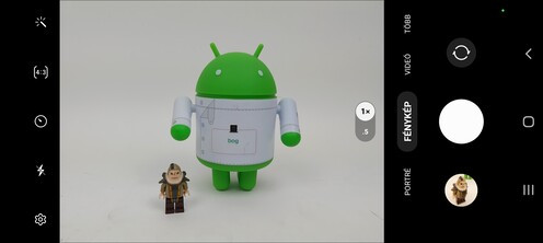 A kameraszoftver felülete egyszerű, nem tartalmaz sok extrát.