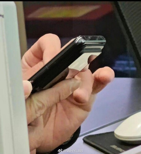 Állítólag az a valami a hatalmas kamerapúpon a Find X6 Pro.