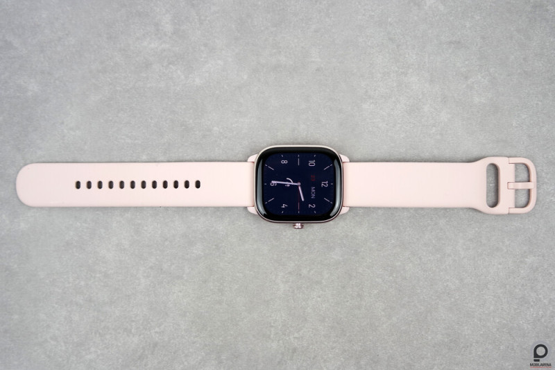 Amazfit GTS 4 Mini flamingó pink színben.