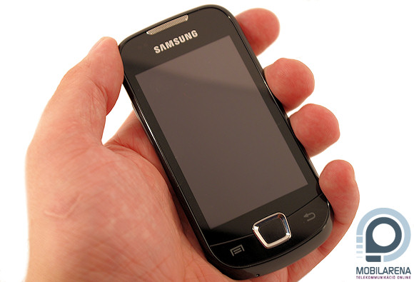 A Samsung Galaxy 3 komplett megjelenítője 3,2 hüvelyk volt.
