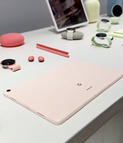 A fehér mellett kék és rózsaszín, valamint állítólag sárga színben is kapható lesz a Pixel Tablet