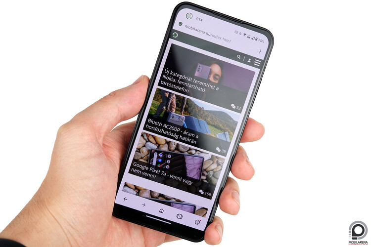 Asus Zenfone 10 a kezemben