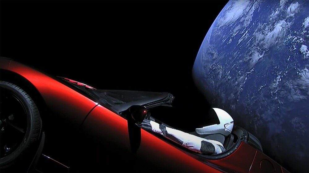 A Tesla története a Roadster villany sportautóval indult – a sajátját Elon Musk kilőtte a világűrbe