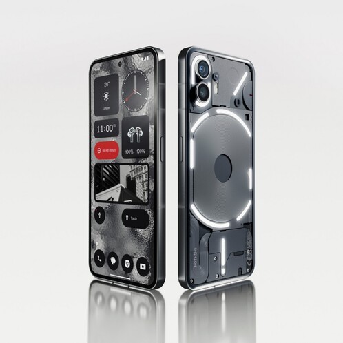 A Nothing Phone (2) feketében és fehérben lesz elérhető, akárcsak elődje