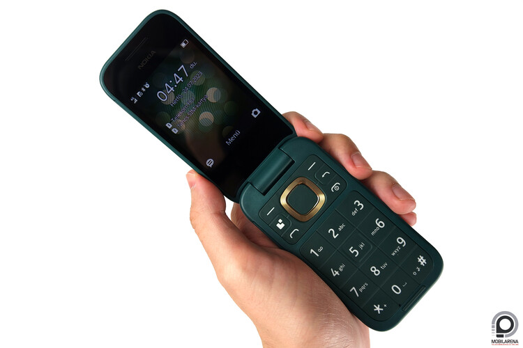 Nokia 2660 Flip a kezemben
