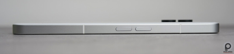 A keret balján a hangerőszabályzók