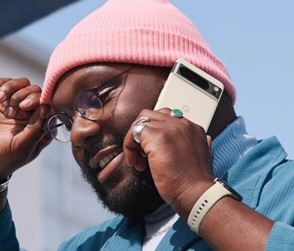 A LED-ek alatti fekete kör hőmérőnek lehet otthona