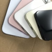 Az alapmodell iPhone 15 és a 15 Plus várható színei