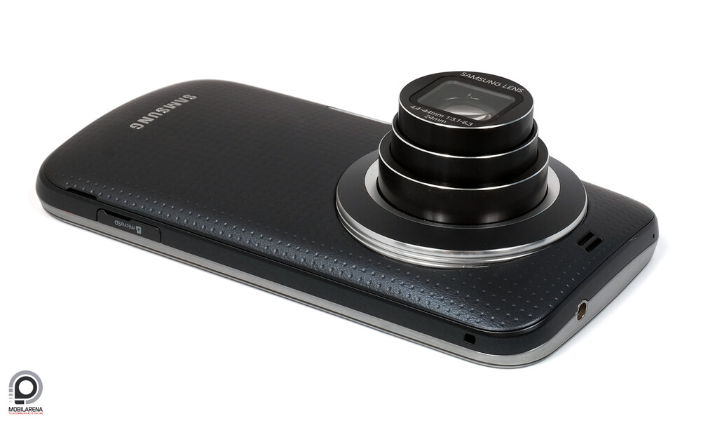 A Galaxy K Zoom kezes méretű telefon volt hatalmas zoomlencsével