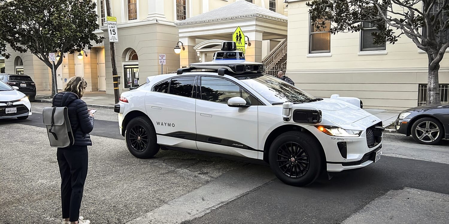 Nagyot lépnek előre a Waymo robottaxik
