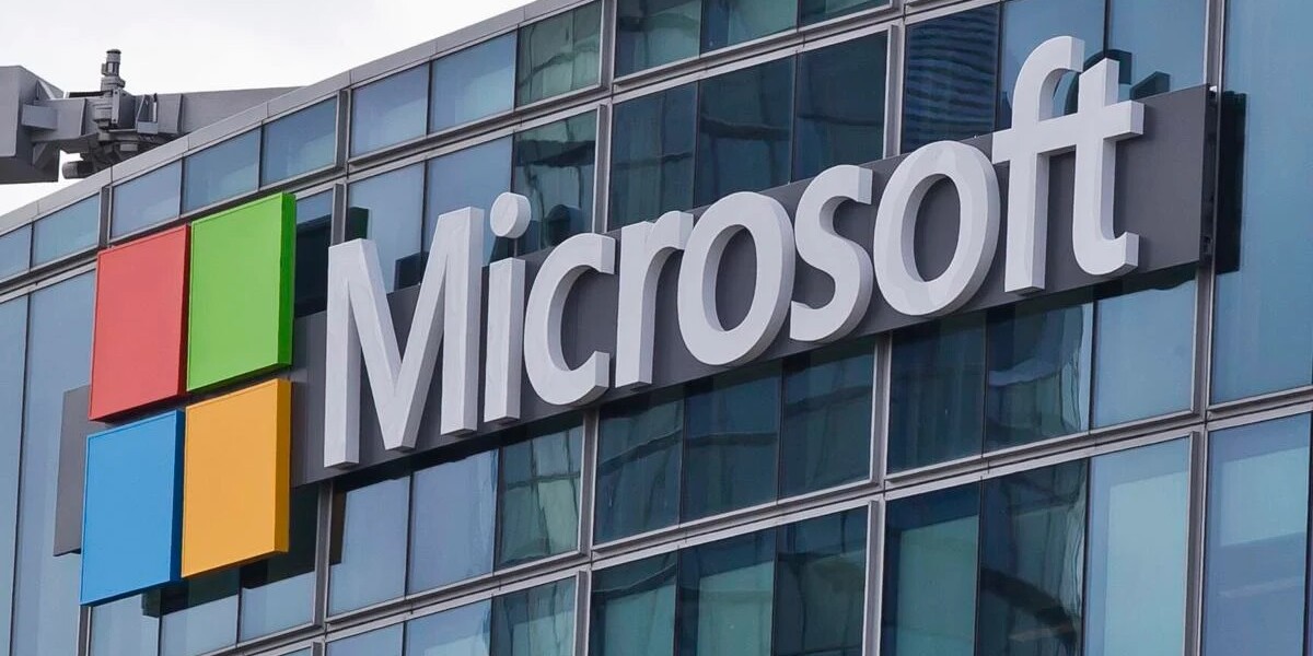 Rengeteg embert épít le a Microsoft, máshol is ez a divat