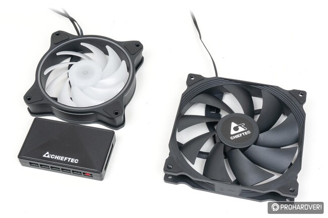 12 cm-es ARGB ventilátorok és vezérlő kerül az Apexbe, 14 cm-es "sima" ventilátorok az Apex Airbe