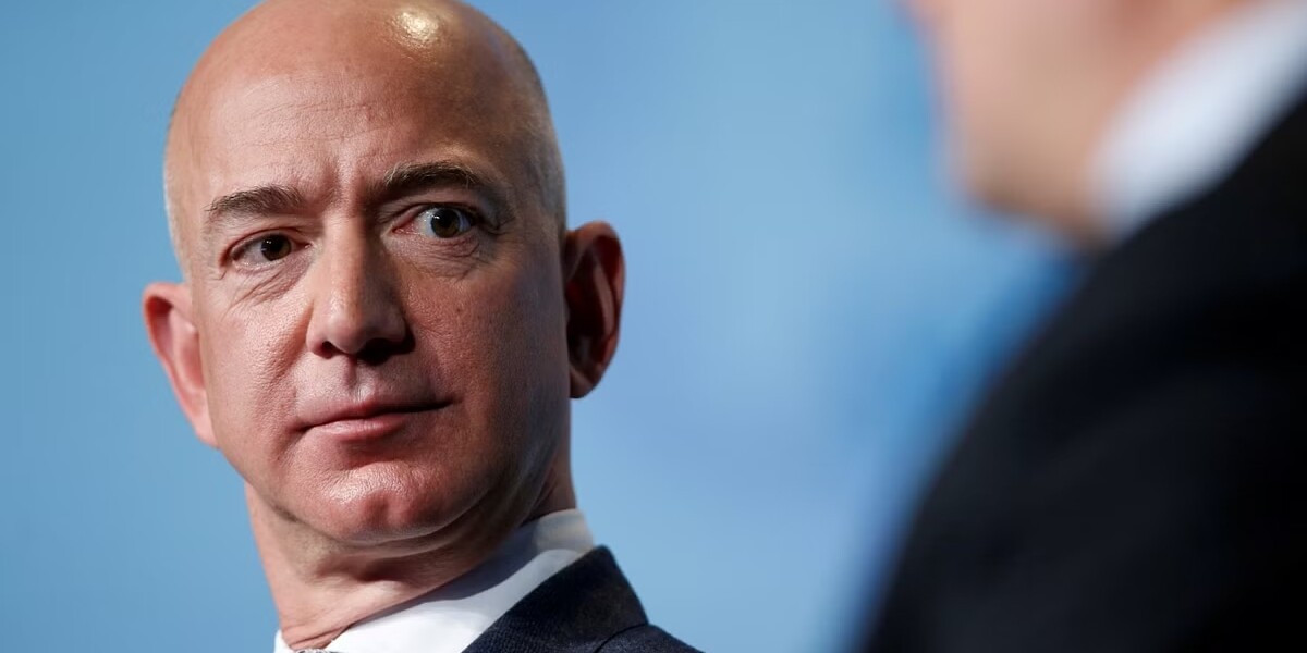 Rengeteg Amazon-részvényt ad el Jeff Bezos