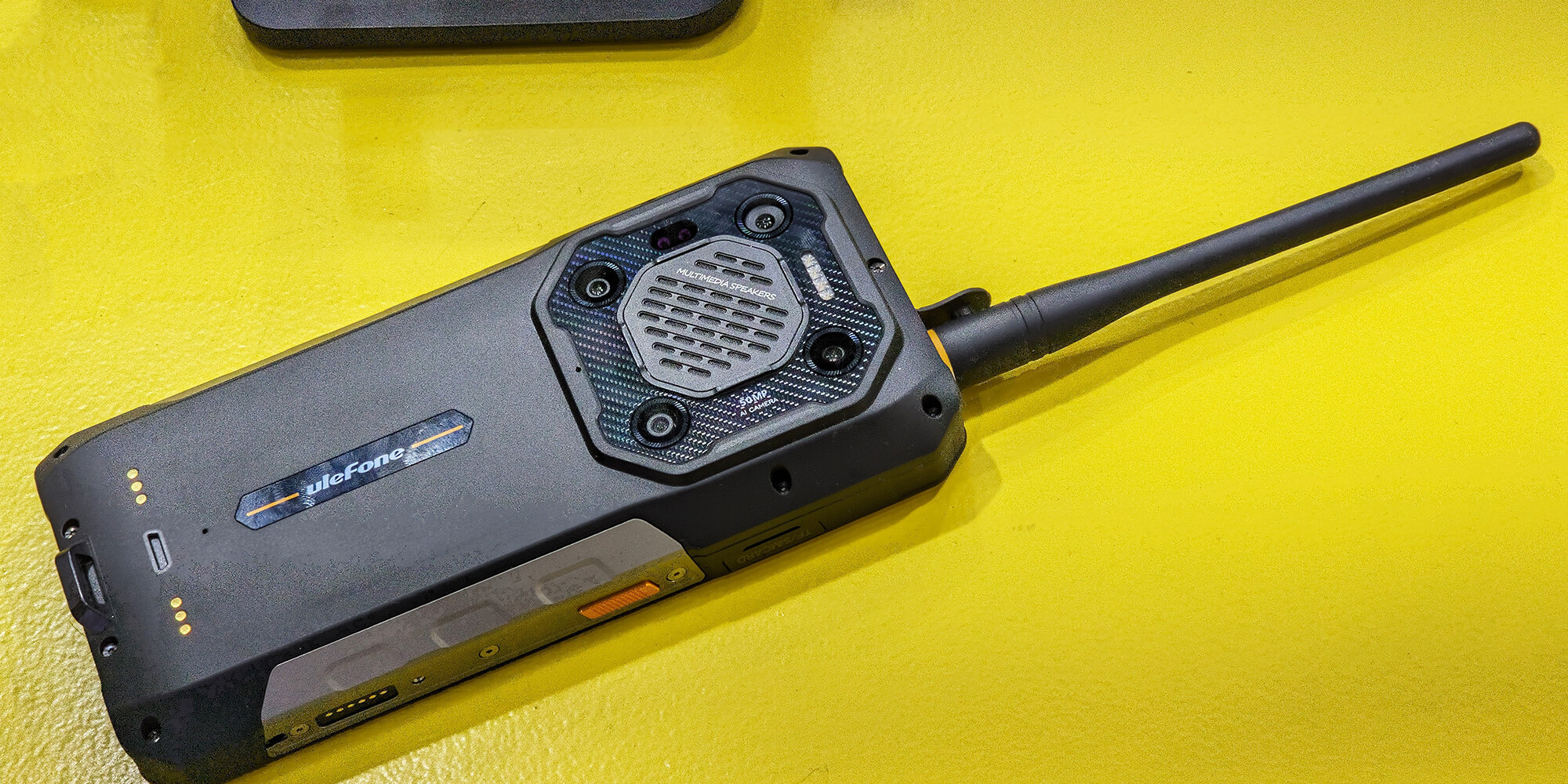 MWC 2024: Walkie-talkie, 5G, 200 megapixel, műhold