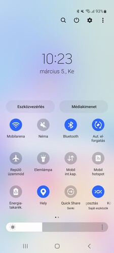 Ez itt még a One UI Core 5.1-es felület első bekapcsolás után