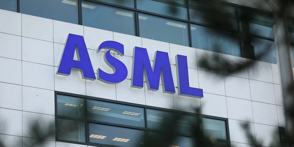 A kormány asztalára tette a kéréseit Európa legnagyobb tech cége, az ASML