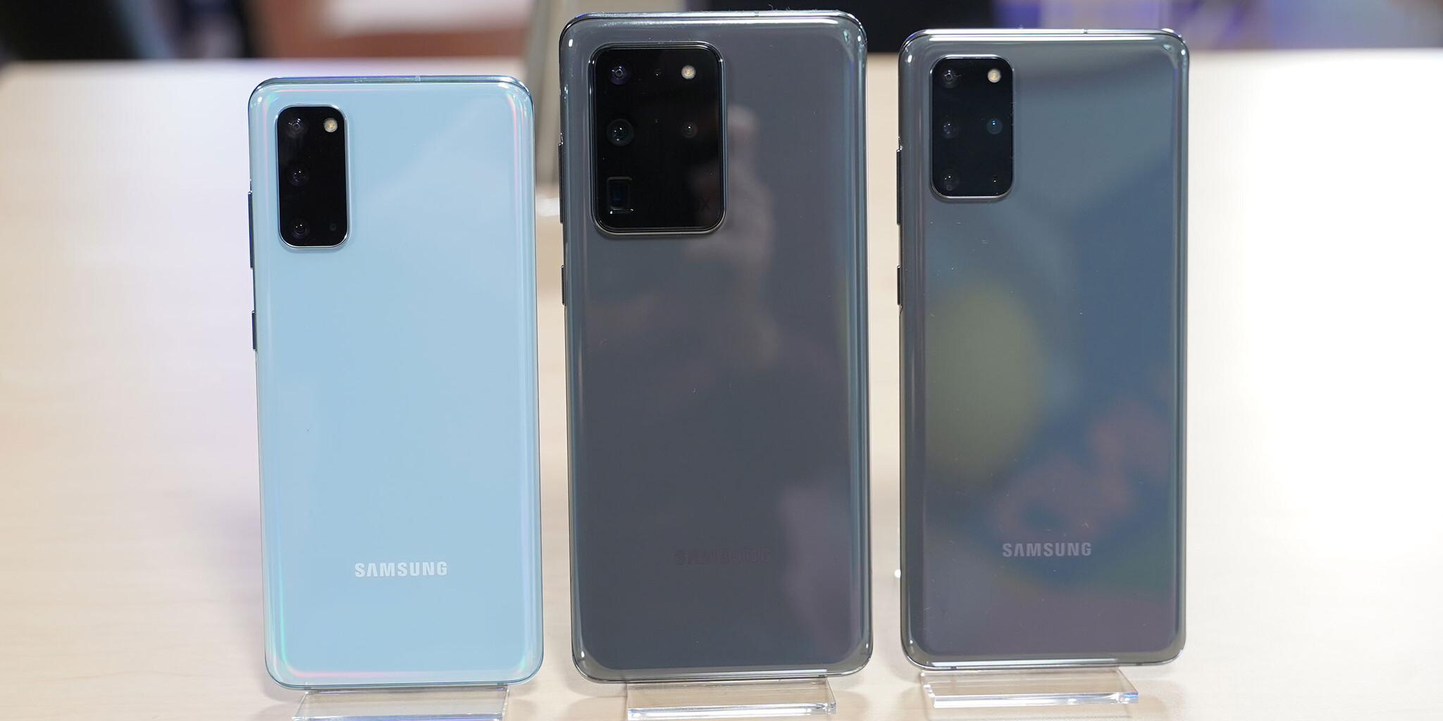 Kiterjeszti a Galaxy S20-ak támogatását a Samsung