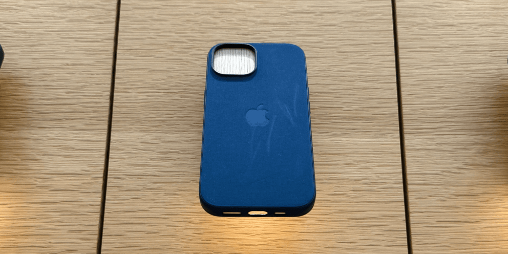 Pletyka: Gagyi volt, beszünteti az Apple a FineWoven kiegészítők gyártását