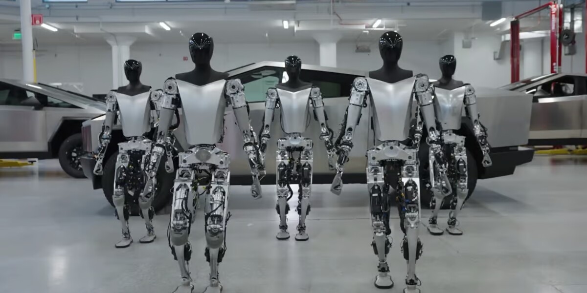 Musk szerint már jövőre itt vannak a Tesla Optimus humanoid robotok