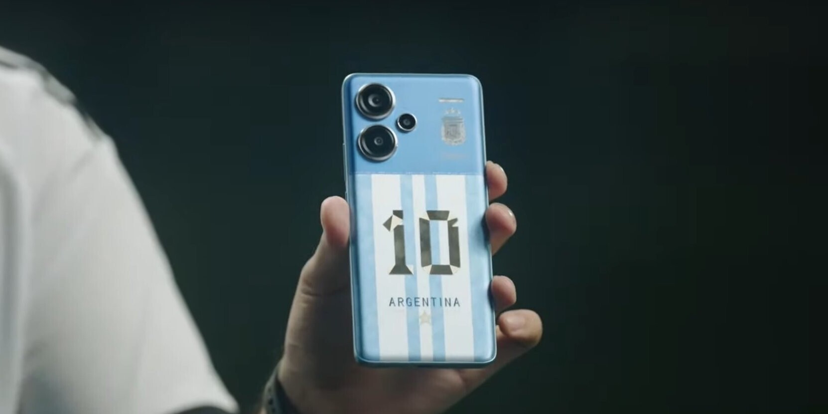 Saját Redmi Note 13 Pro+ a világbajnok focicsapatnak (és indiai rajongóiknak)