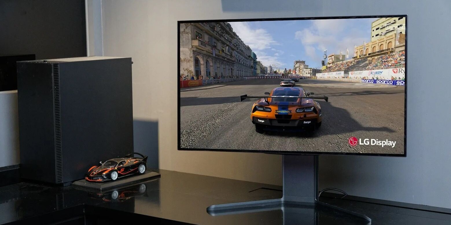 Megkezdődött a DFR technológiás OLED monitorpanelek gyártása