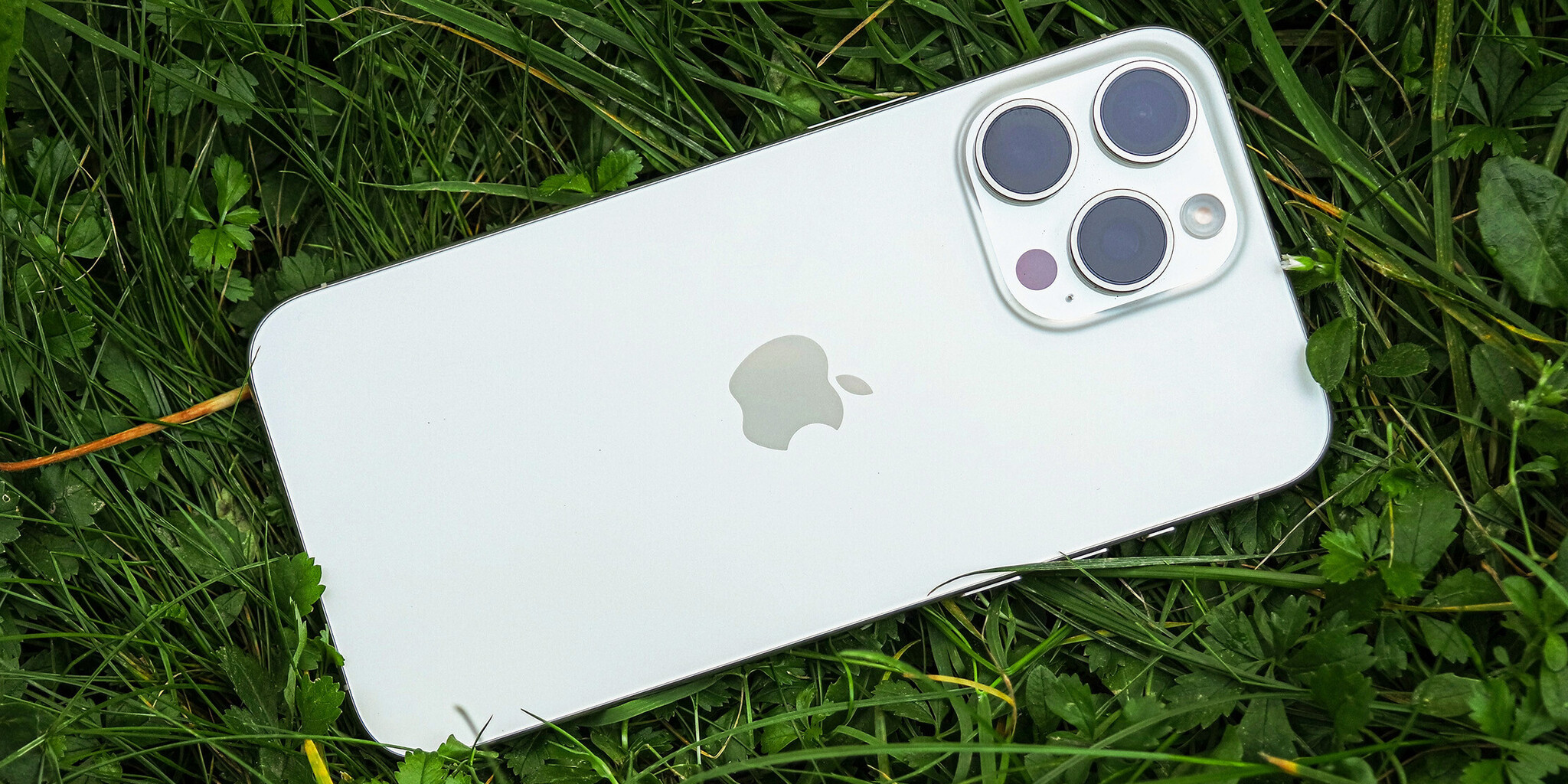 Apple M2 Ultrákon futhatnak az iPhone egyes AI funkciói