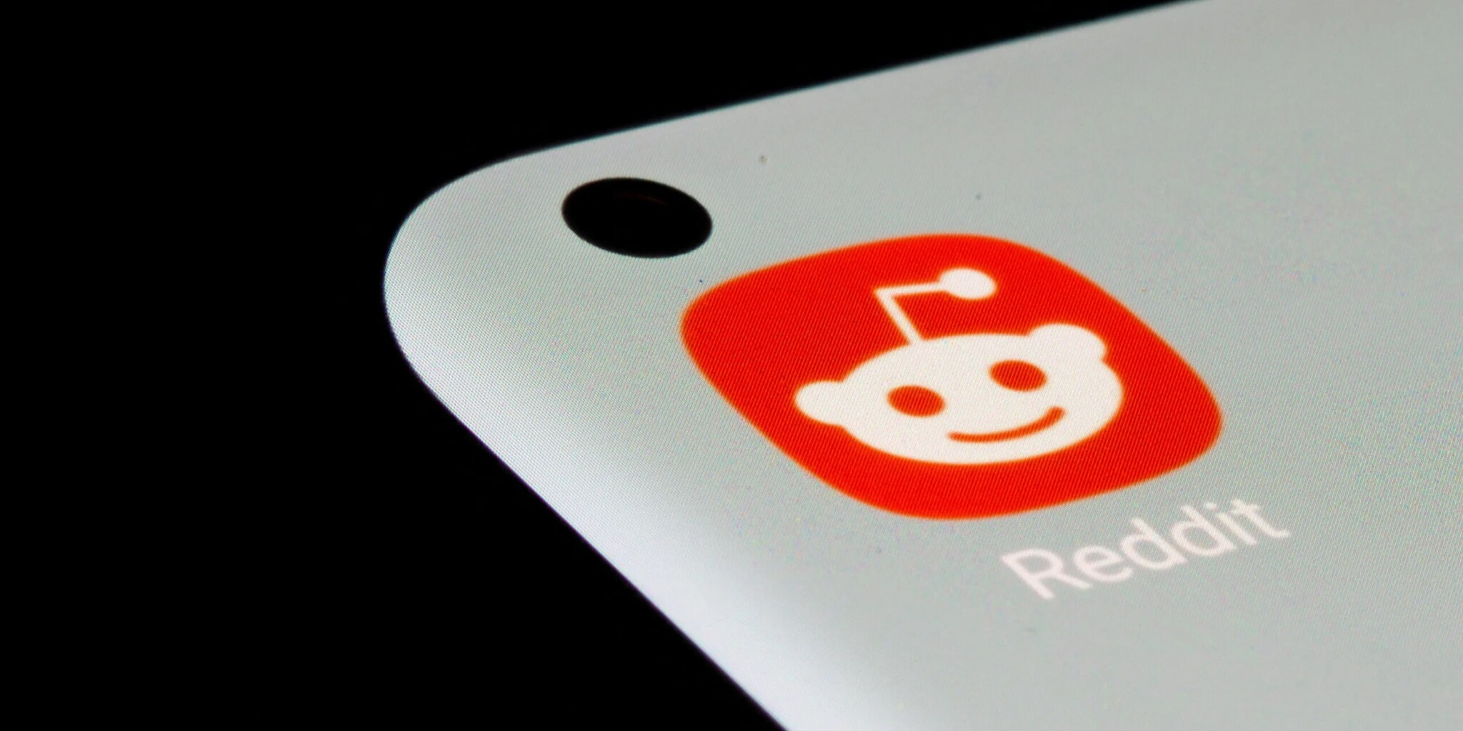 A ChatGPT-re mennek a Reddit tartalmai