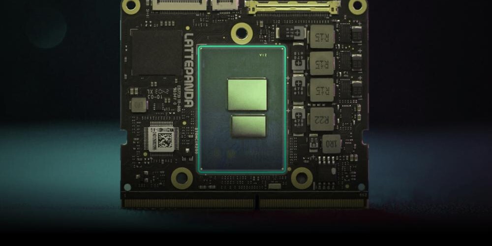 Szinte bankkkártya méretű a LattePanda x86-os SBC-je