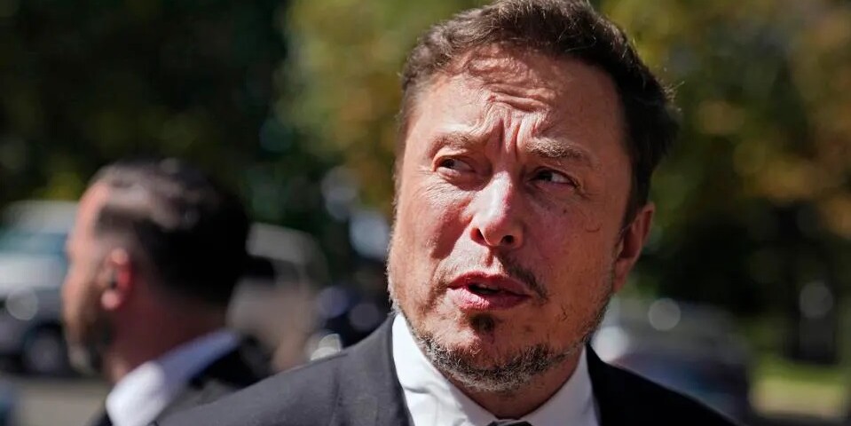 Ezúttal bennfentes kereskedelemmel vádolják Elon Muskot