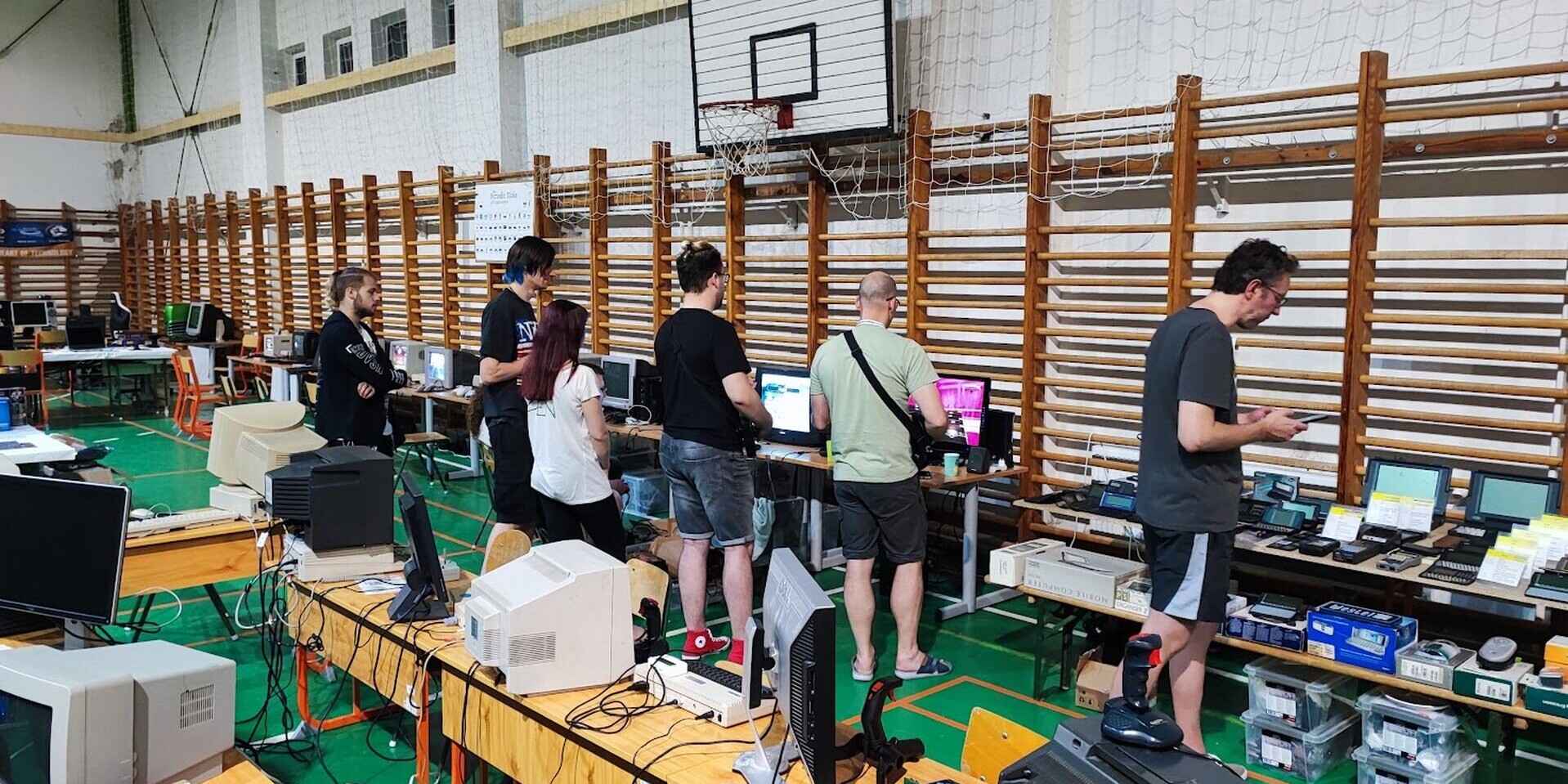 Programajánló: Idén sem marad el a Bacsis-tuning Retró Számítógép kiállítás