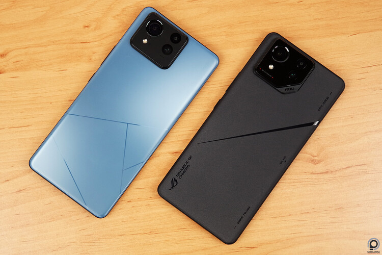 Balra az akciós Zenfone 11 Ultra, jobbra az akciós ROG Phone 8 Pro