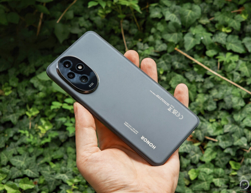 A Honor 200 a Honor 200 Pro kiköpött mása