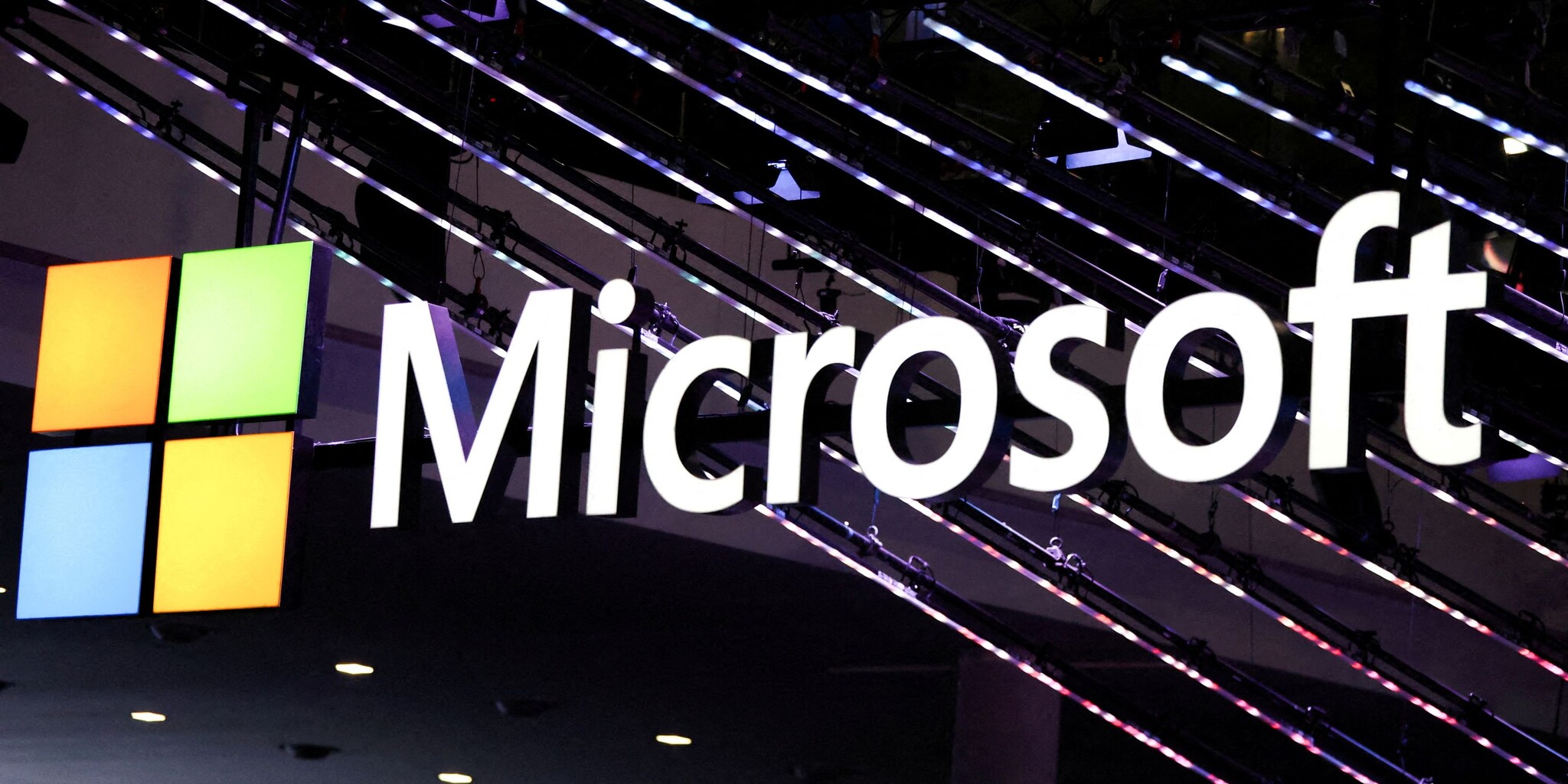 Trösztellenes vizsgálatot indíthat az EU a Microsoft és az OpenAI ellen