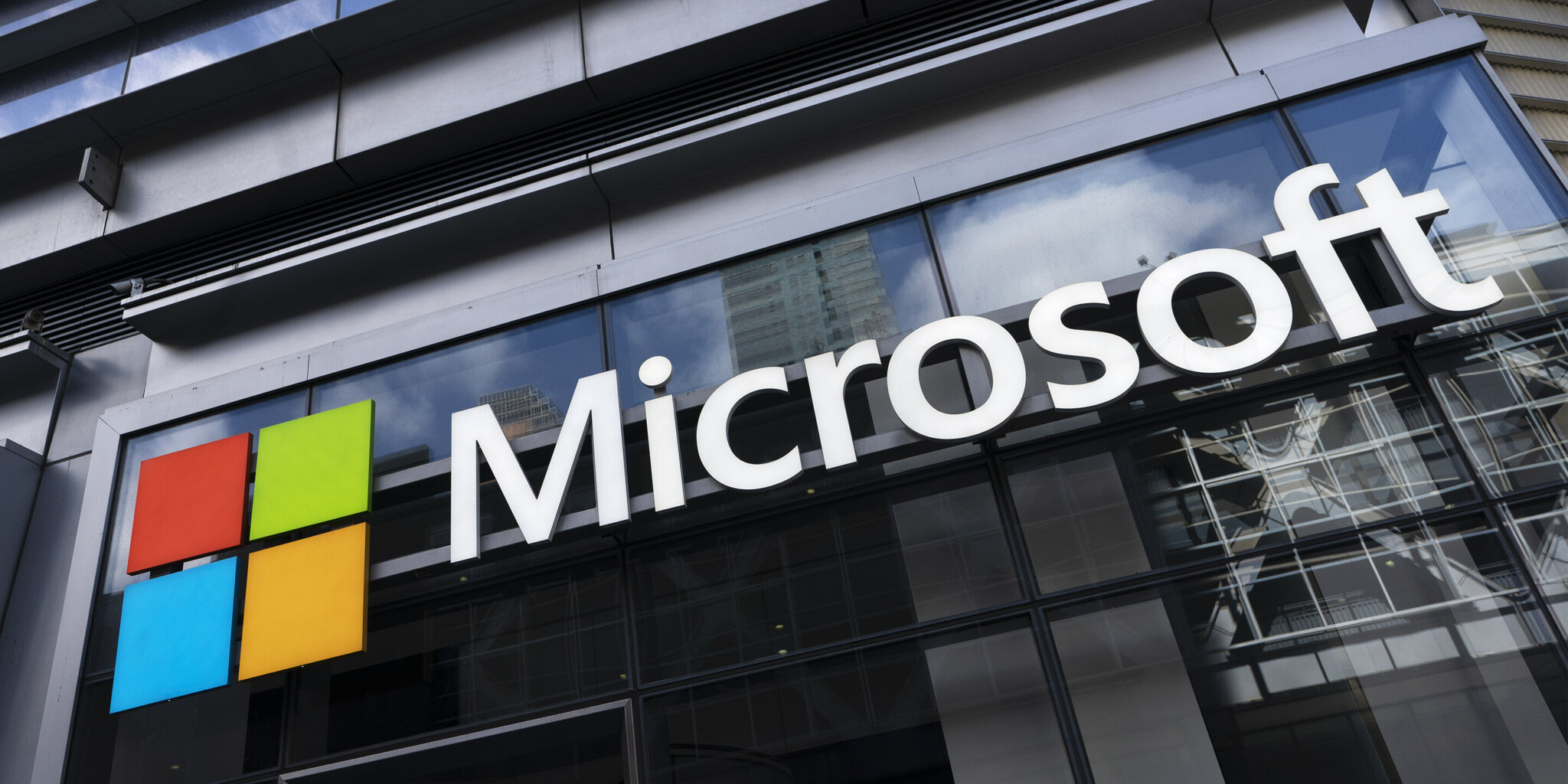 Dolgozók: diszkriminálta a szülőket és a terhes nőket a Microsoft?