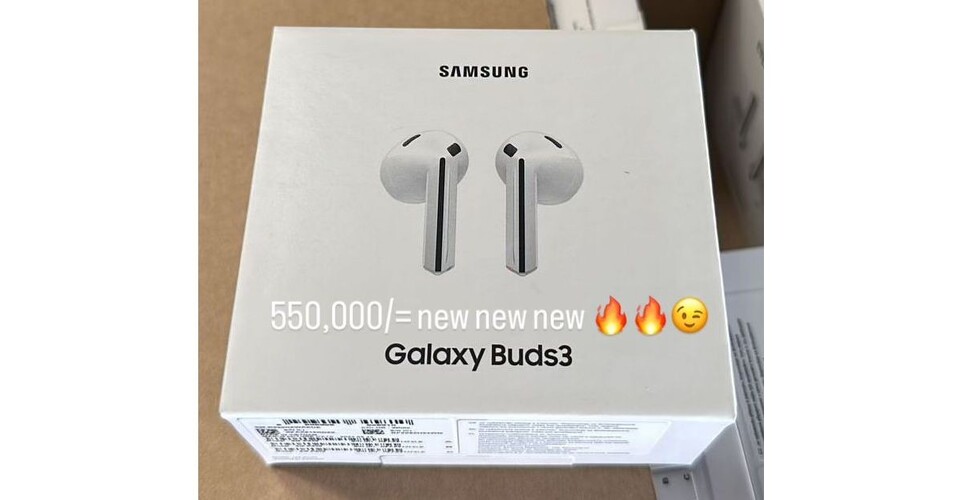 Ez lehet az első élő fotó, melyen a Galaxy Buds3 látható
