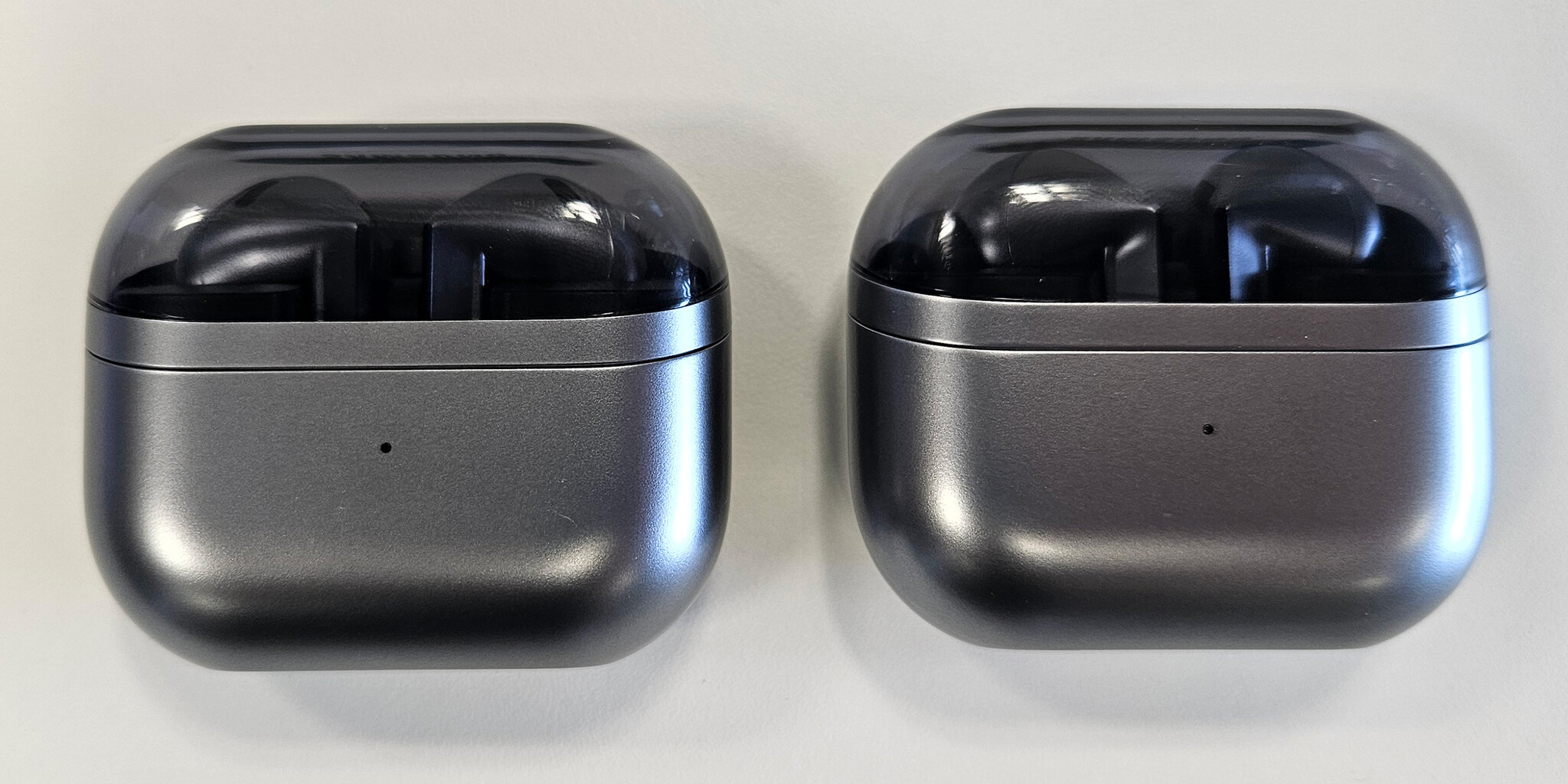 Nyitott és zárt kialakításban is elérhető a Galaxy Buds3