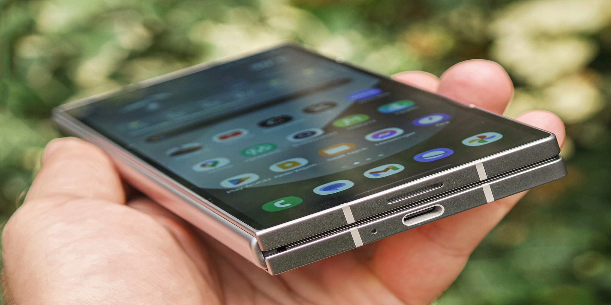 Ultravékony Galaxy Folddal készül a Samsung