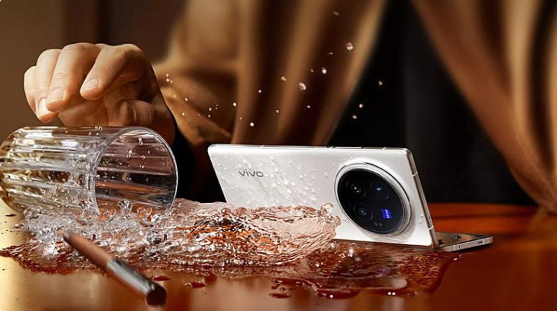 A Vivo X Fold3 a jelenlegi akkumulátoros csúcstartó hajlítható