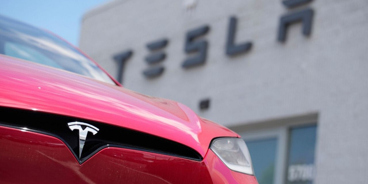 FSD módban gázolta halálra a seattle-i motorost a Tesla Model S