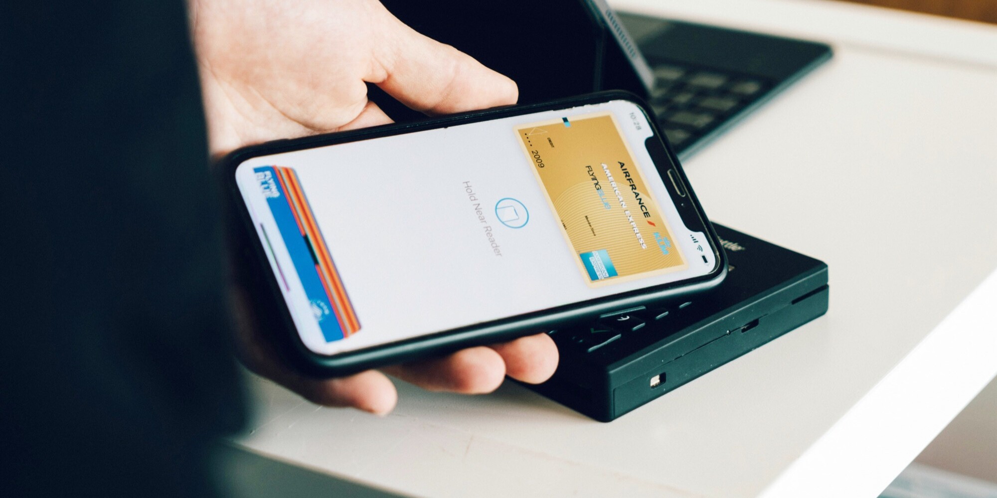 Az iOS 18.1-gyel megnyílik az iPhone NFC-je