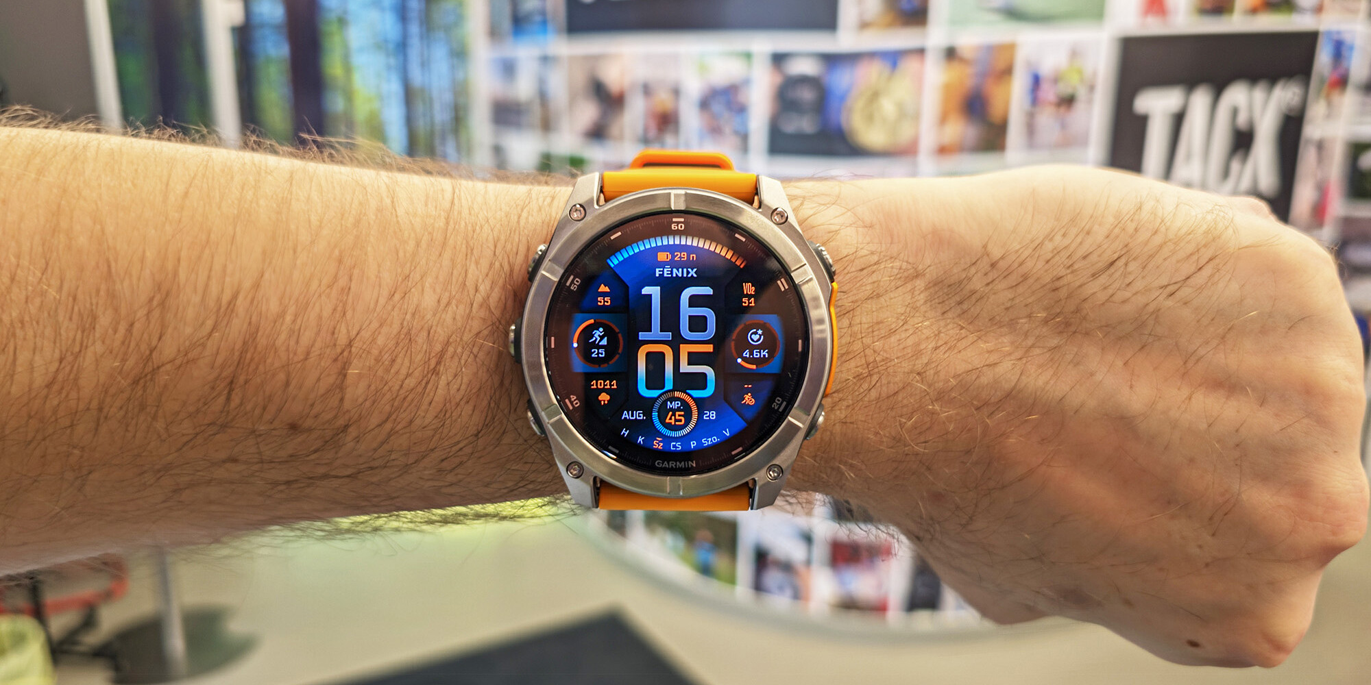 Karunkon az AMOLED-re váltott Fenix 8