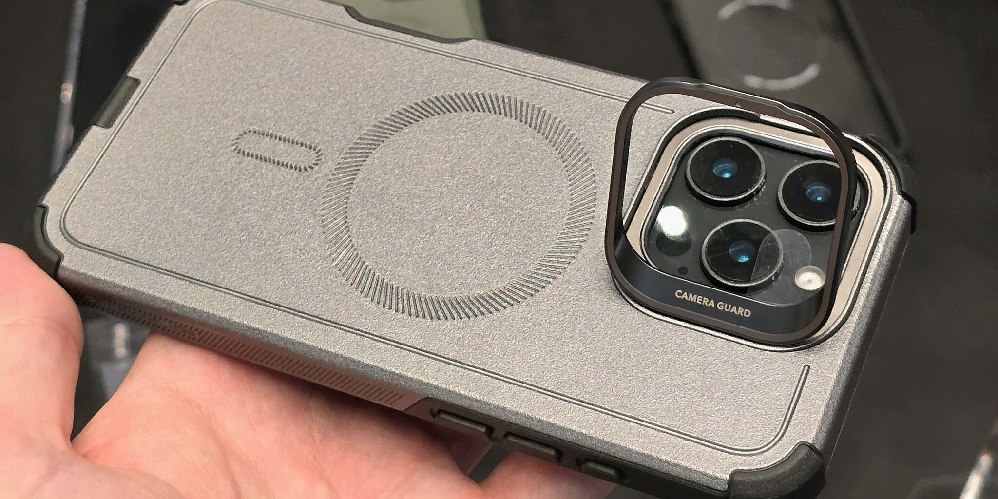 IFA 2024: Kezünkben az iPhone 16 Pro Max dummy