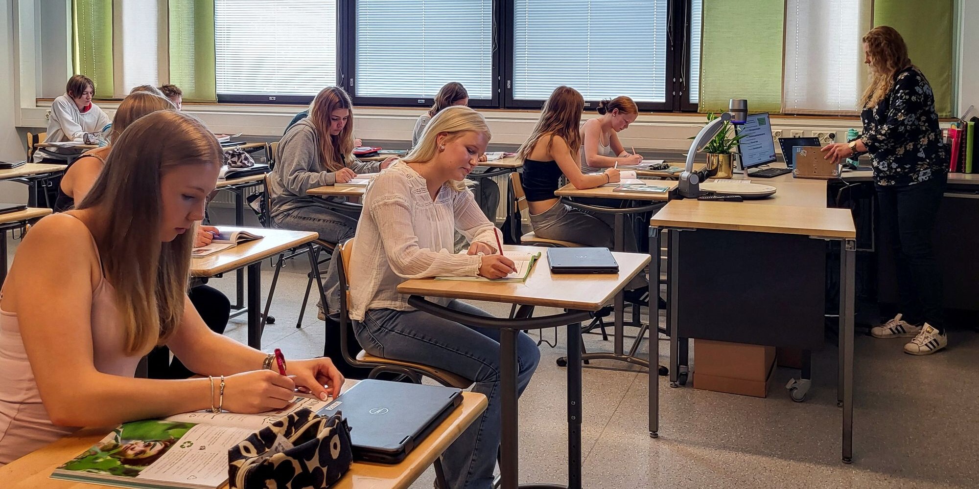 Finn kísérlet: kijelző helyett könyvet a diákoknak